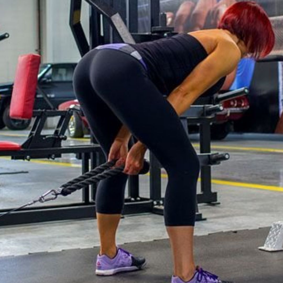 14 Leg Strengthening Exercises For Women To Get Toned Legs